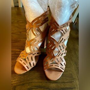 Women’s Open Toe Tan Heels by Baxboo. Size 8 1/2